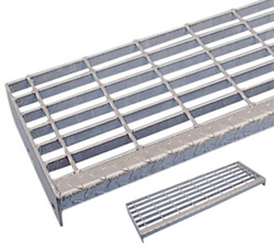 Open steel flooring stair tread 1